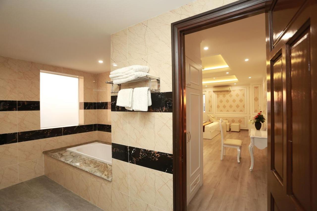 Thanh Tai Hotel 1 Хошимин Экстерьер фото