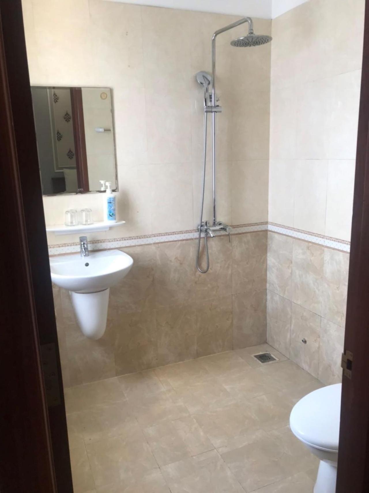 Thanh Tai Hotel 1 Хошимин Экстерьер фото